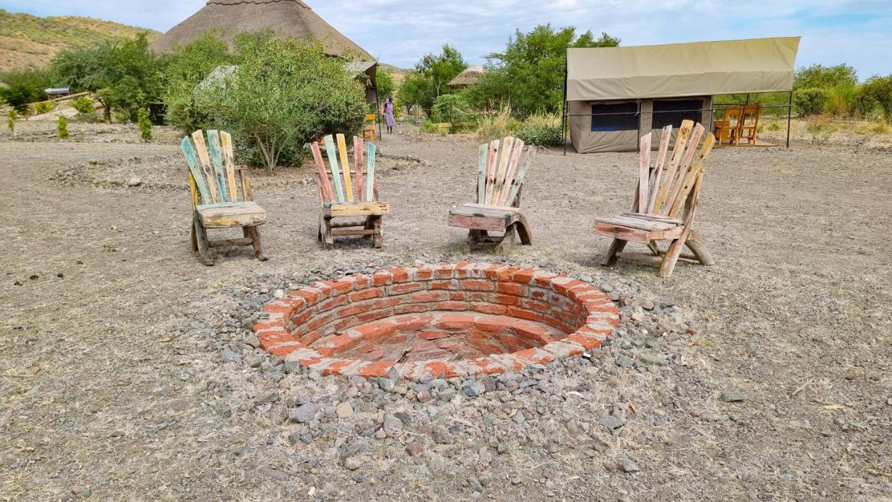 Mtowabaga Africa Safari Lake Natron Camping מראה חיצוני תמונה