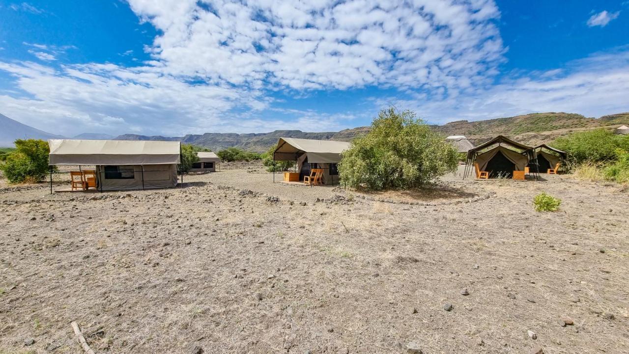 Mtowabaga Africa Safari Lake Natron Camping מראה חיצוני תמונה